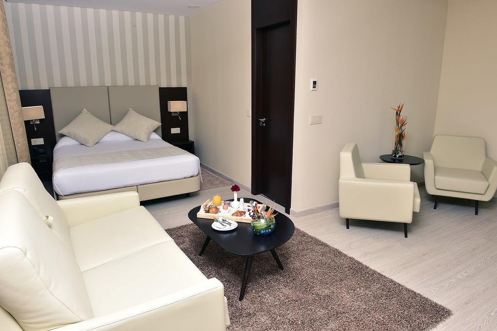 Az Hotels Zeralda Ngoại thất bức ảnh