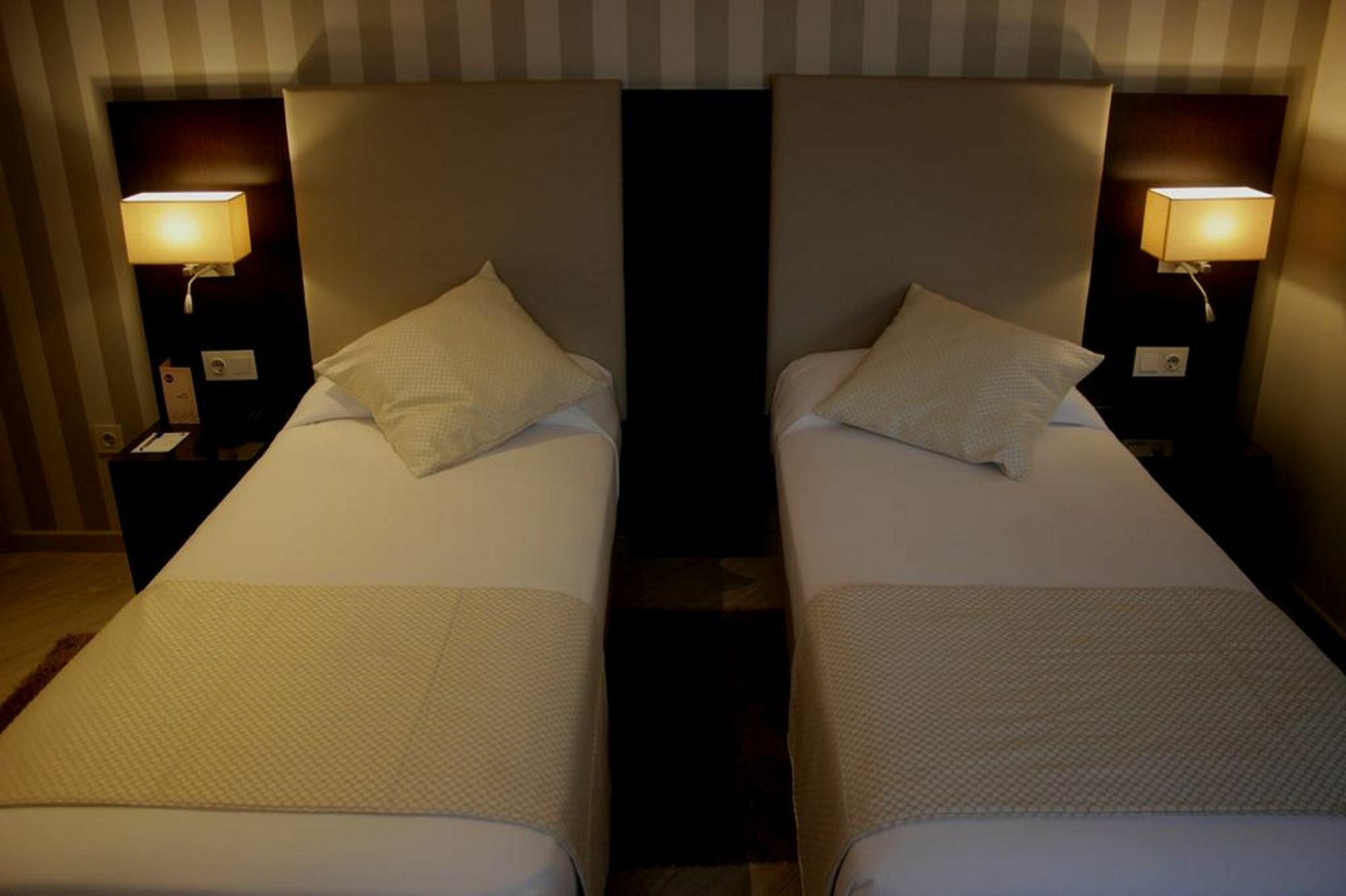 Az Hotels Zeralda Ngoại thất bức ảnh