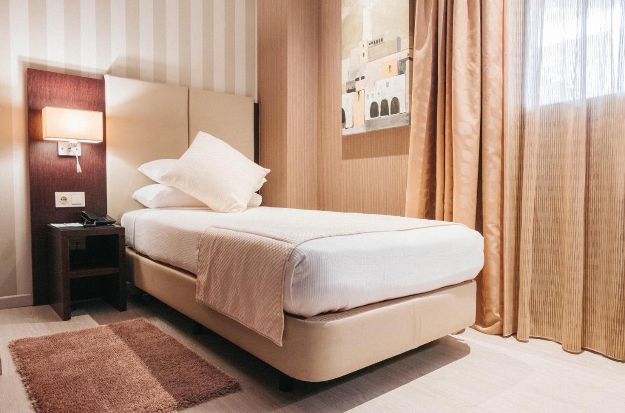Az Hotels Zeralda Ngoại thất bức ảnh